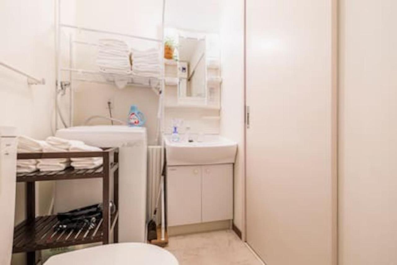 Sengoku Eki-Mae Bldg 401 Apartment Tokyo Exterior photo